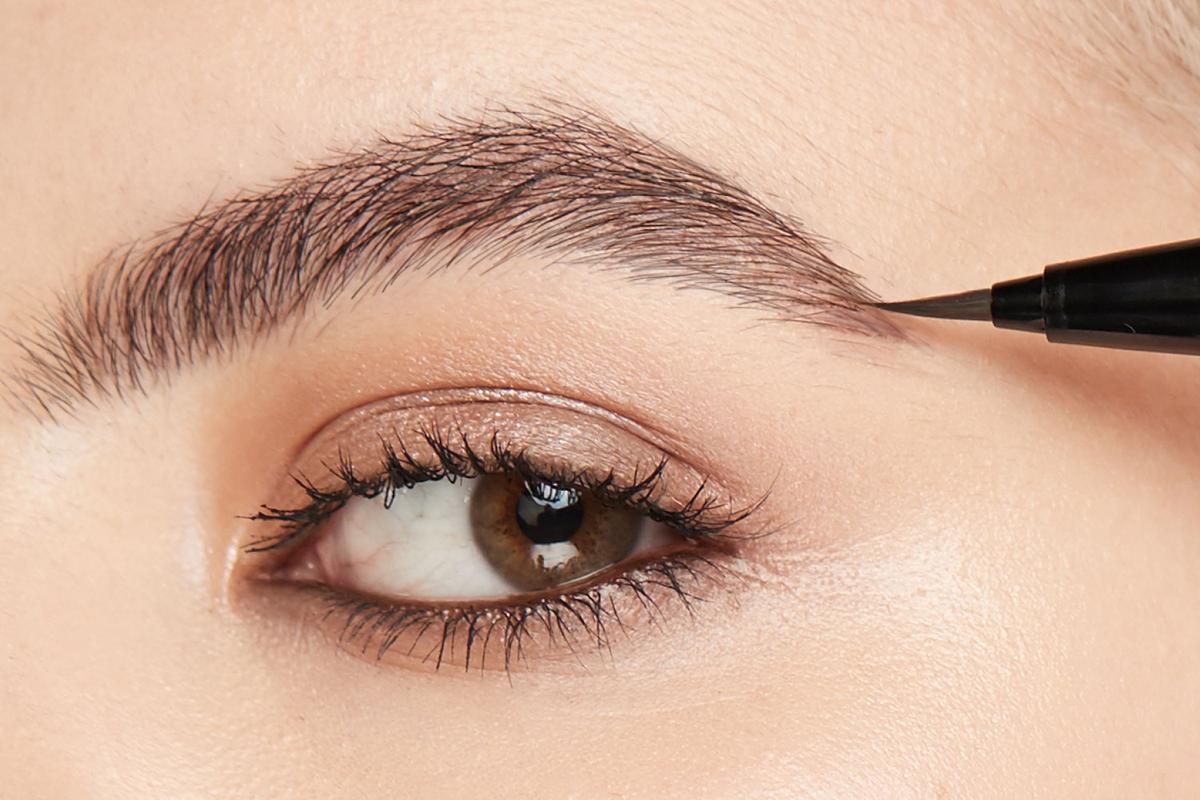Brow sculpt brow pencil mac
